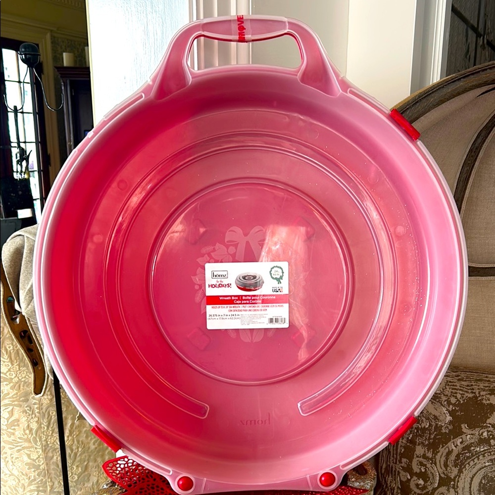 NEW Homz for the Holidays are Plastic X-Large Wreath Storage